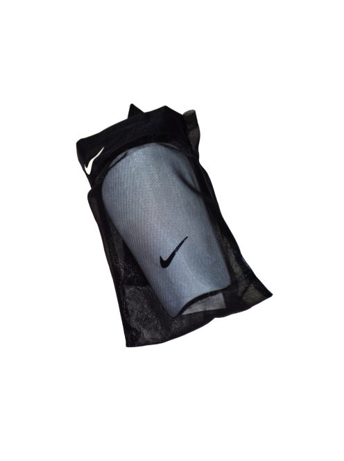 NIKE J GUARD FEHÉR SÍPCSONTVÉDŐ