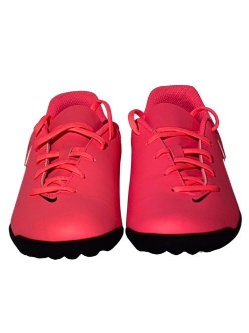 Nike Phantom GX II Club TF műfüves focicipő
